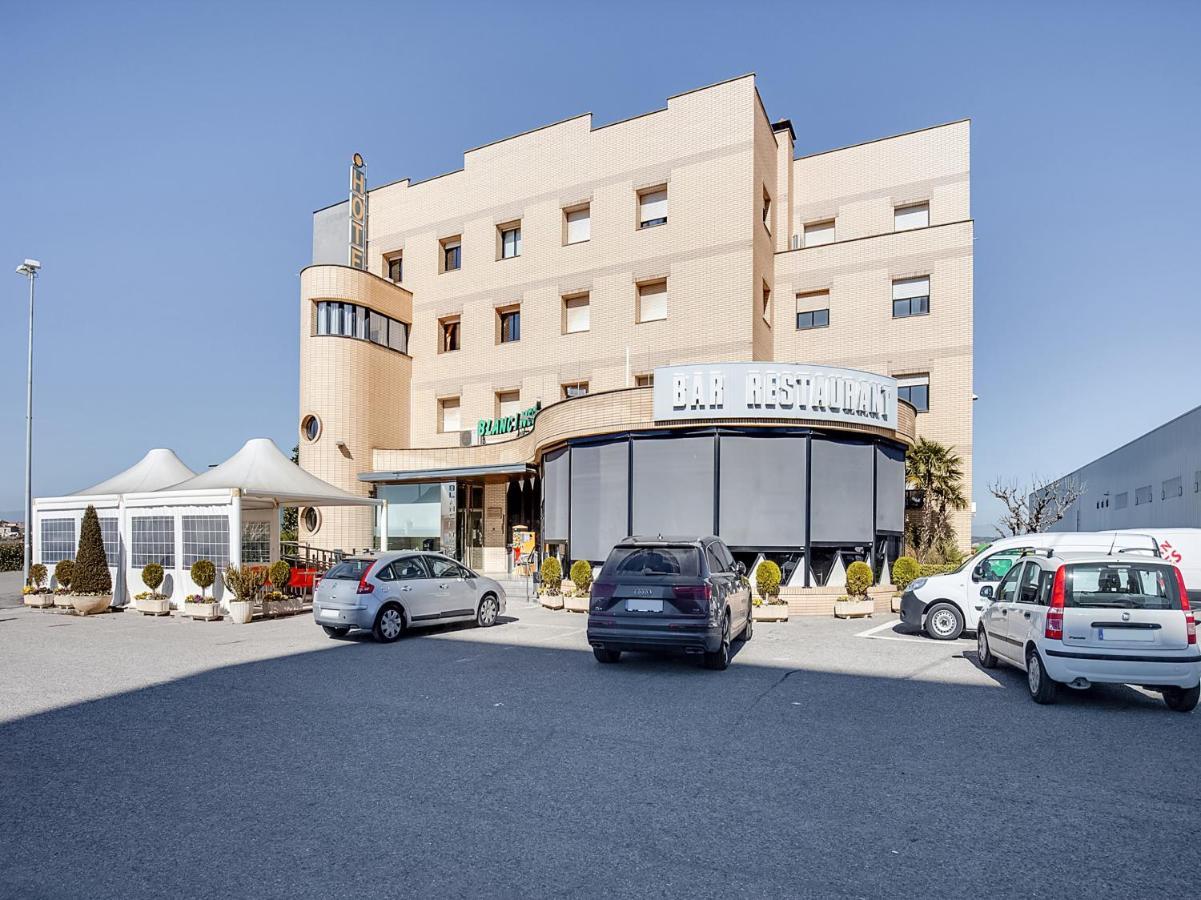 Hotel Restaurante Blanc I Negre 2 Agramunt Ngoại thất bức ảnh